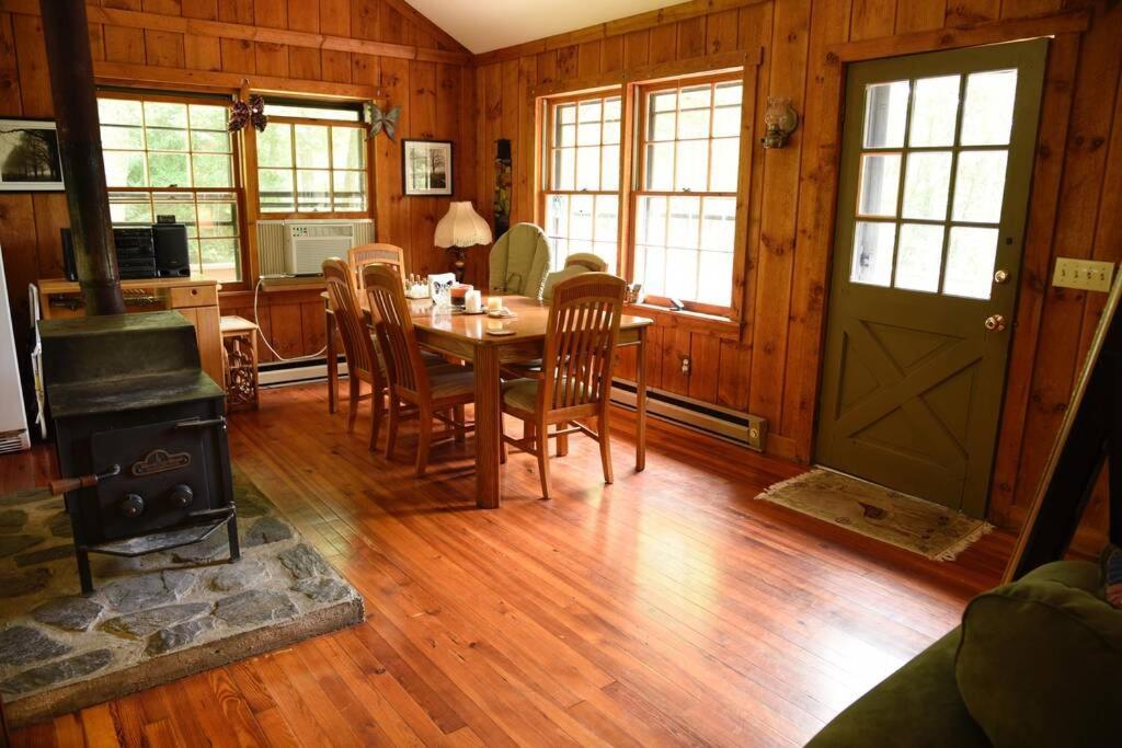 Fox Trot Cabin Meadows of Dan Exterior photo